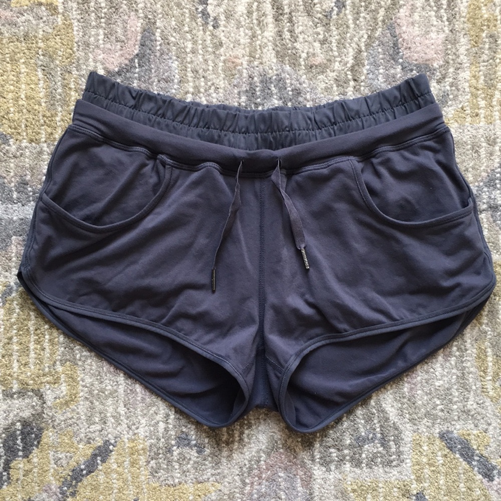 Lululemon 🌞 pocket shorts